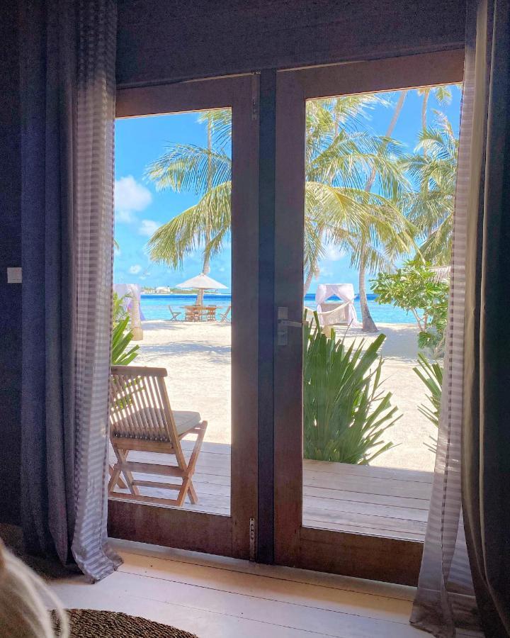Met House Hotel Thulusdhoo Exterior photo